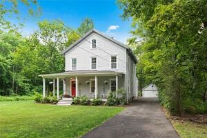 233 Sport Hill Road