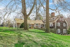 55 Pondview Avenue