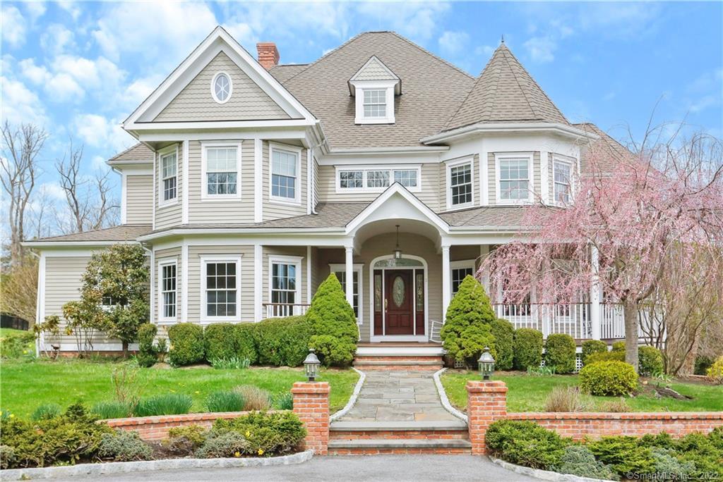 5 Kendra Court — exterior photo