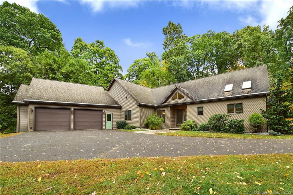 4 Deer Run Drive, Ellington, CT 06029 - Thumbnail 2