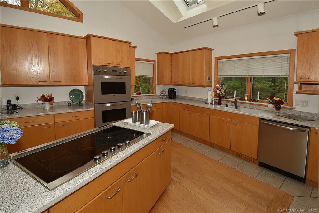 4 Deer Run Drive, Ellington, CT 06029 - Thumbnail 15