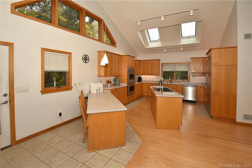 4 Deer Run Drive, Ellington, CT 06029 - Thumbnail 16