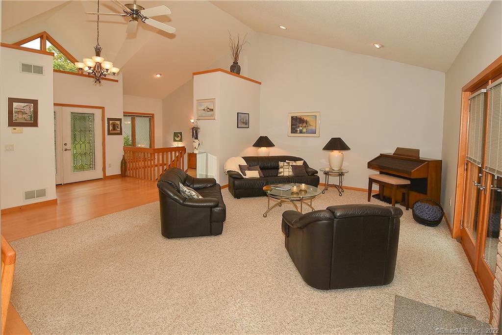 4 Deer Run Drive, Ellington, CT 06029 - Thumbnail 22