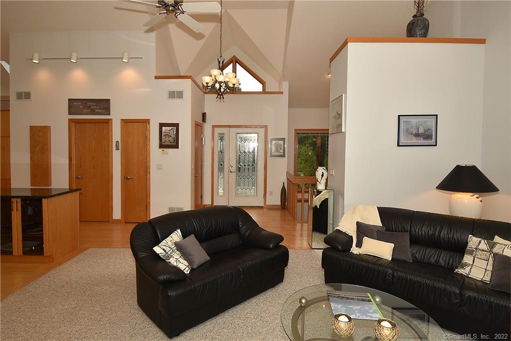 4 Deer Run Drive, Ellington, CT 06029 - Thumbnail 24