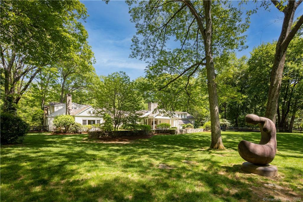 232 Newtown Turnpike — exterior photo