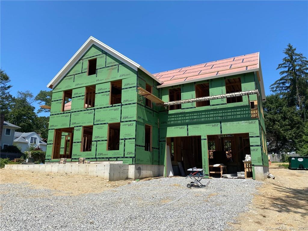 27 Gorham Avenue — exterior photo