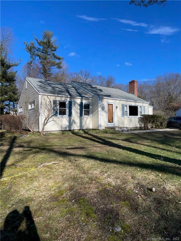 32 Lake Drive — exterior photo