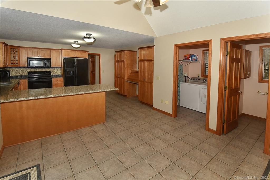 40 Chatham Fields Road, East Hampton, CT 06424 - Thumbnail 5