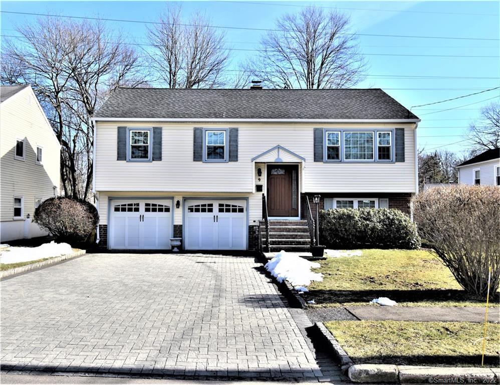 9 Eleanor Lane — exterior photo