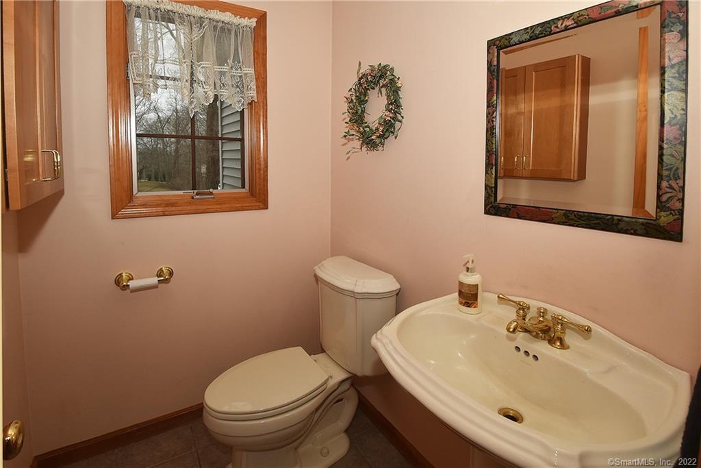 40 Chatham Fields Road, East Hampton, CT 06424 - Thumbnail 12