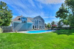2 Murvon Court
