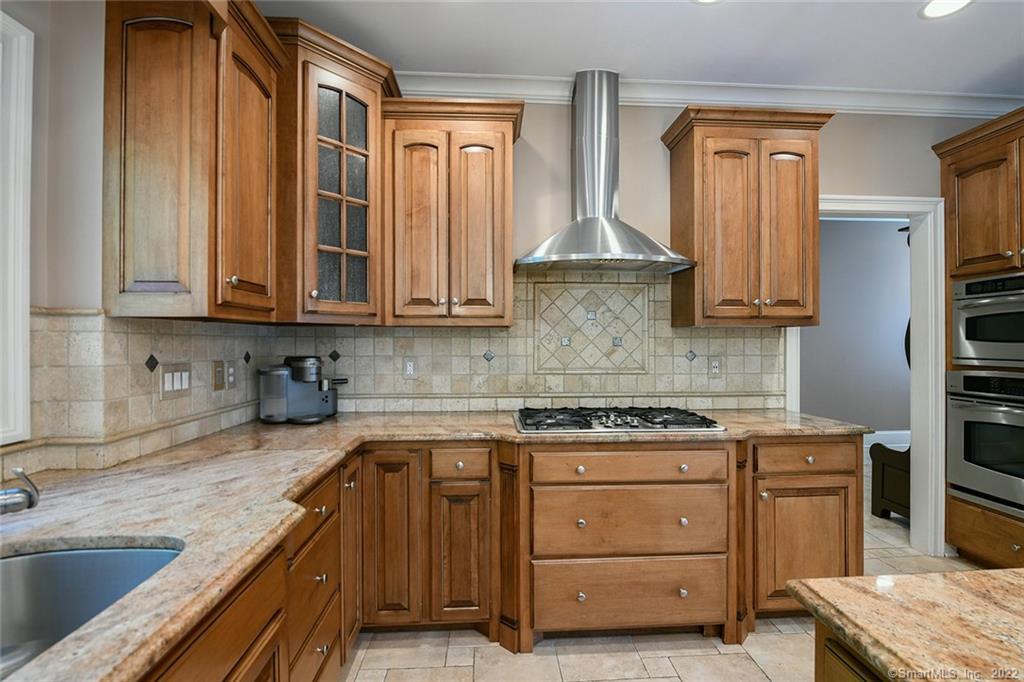 30 Bergen Lane, Wolcott, Connecticut 06716 MLS 170374678 Regency Real Estate