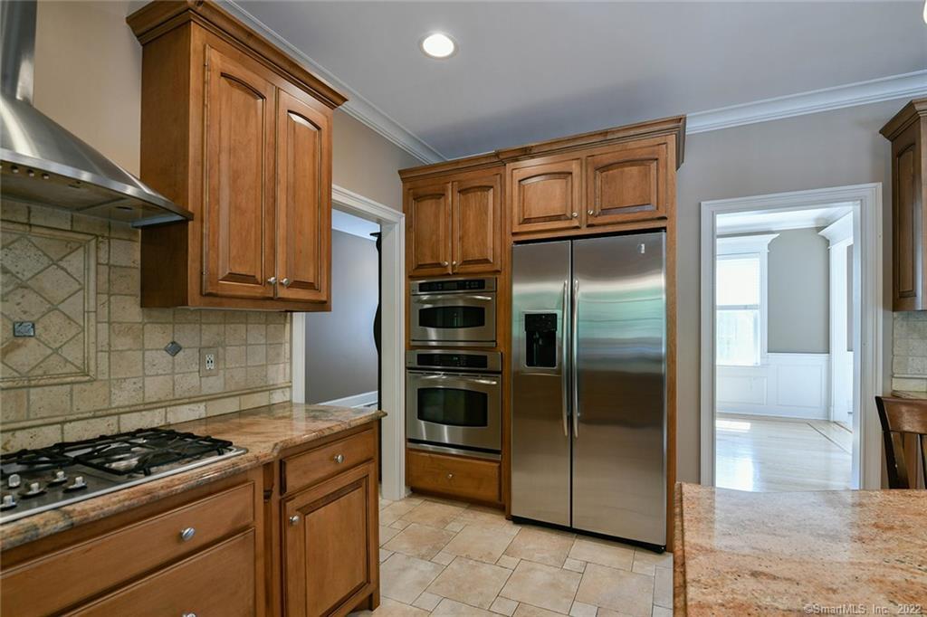 30 Bergen Lane, Wolcott, Connecticut 06716 MLS 170374678 Regency Real Estate