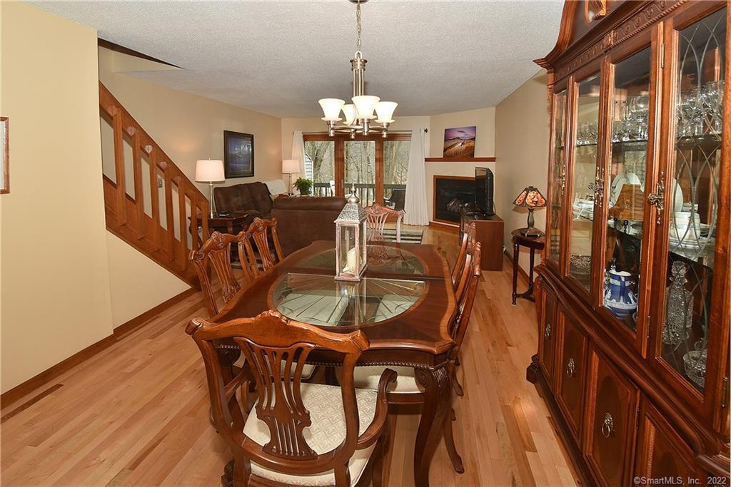 1305 Mill Pond Drive, South Windsor, CT 06074 - Thumbnail 4