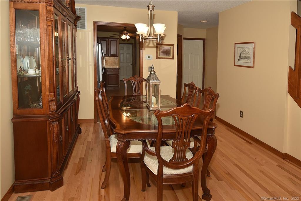 1305 Mill Pond Drive, South Windsor, CT 06074 - Thumbnail 10
