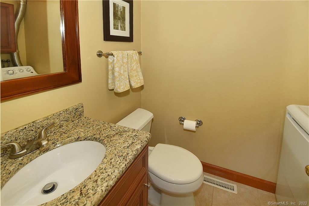 1305 Mill Pond Drive, South Windsor, CT 06074 - Thumbnail 15
