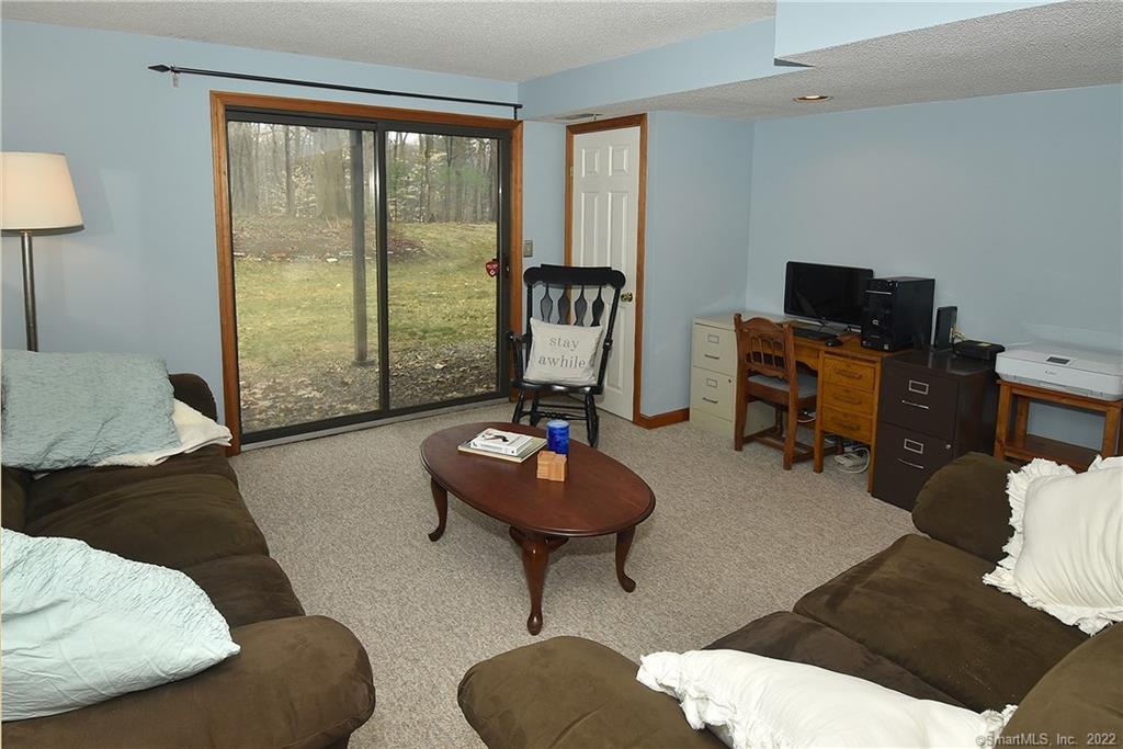 1305 Mill Pond Drive, South Windsor, CT 06074 - Thumbnail 28