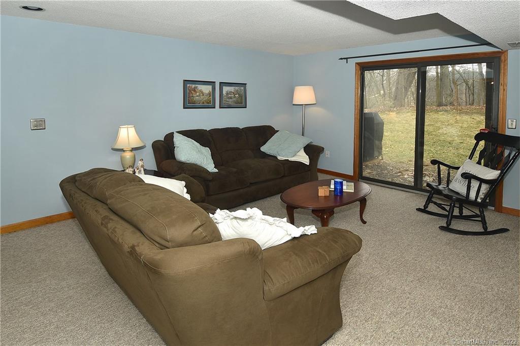 1305 Mill Pond Drive, South Windsor, CT 06074 - Thumbnail 29
