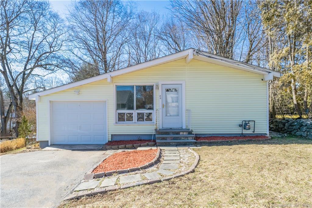 86 Dunn Avenue — exterior photo