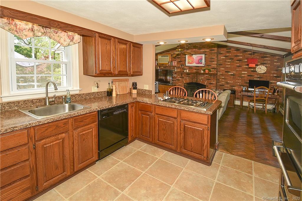 65 Battista Road, Manchester, CT 06040 - Thumbnail 9