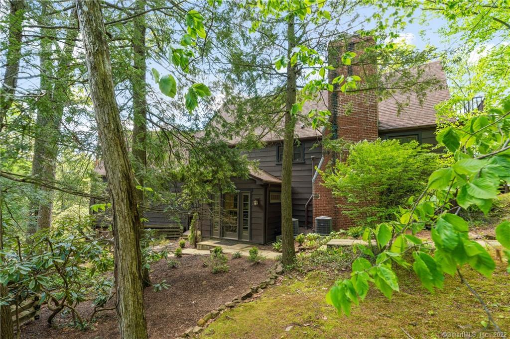 50 Deepwood Drive Hamden, CT 06517 Press Cuozzo Realtors