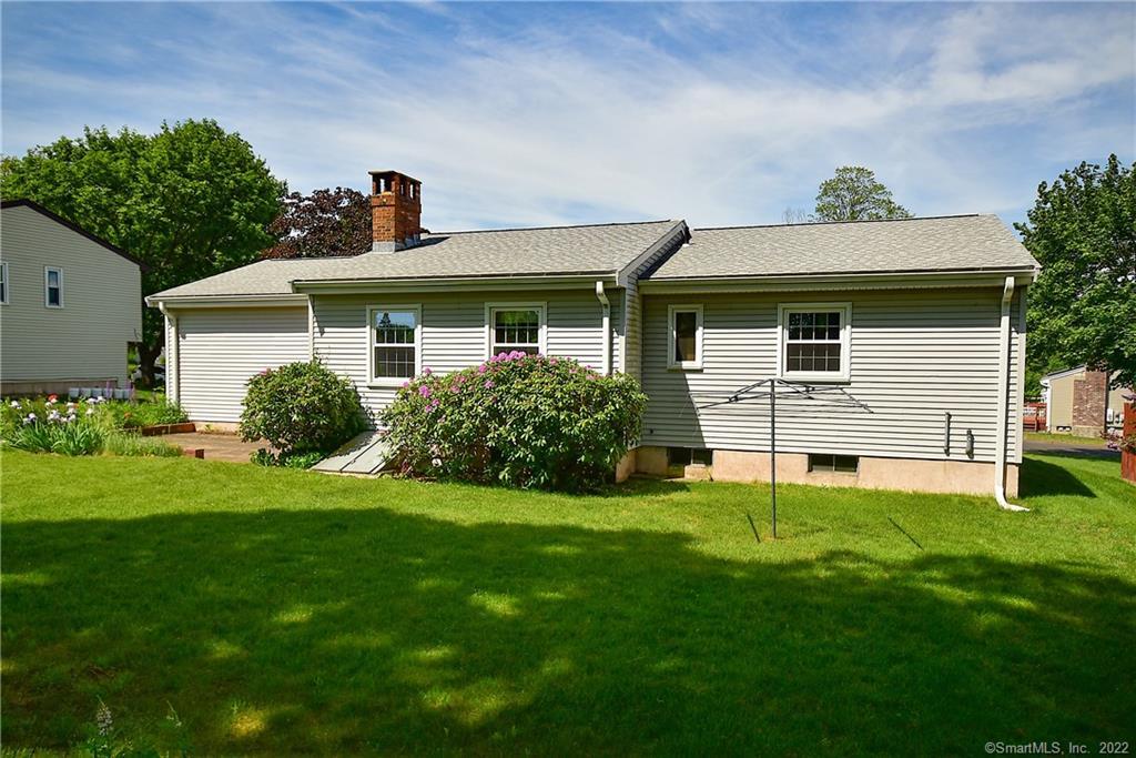 16 Kevin Drive, Vernon, CT 06066 - Thumbnail 2