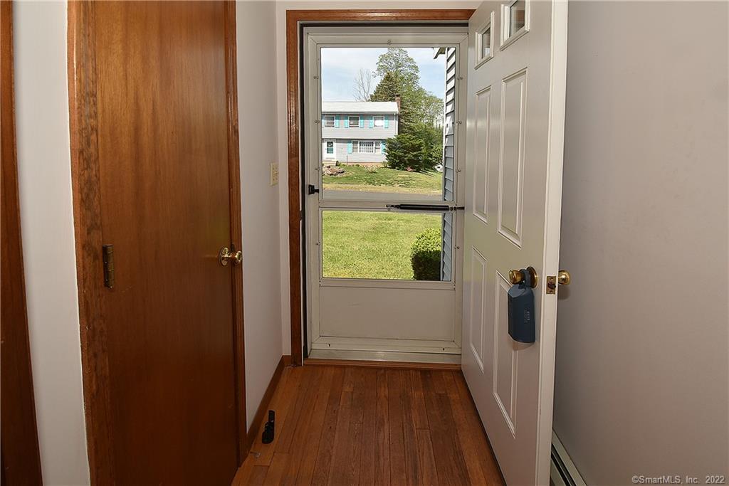 16 Kevin Drive, Vernon, CT 06066 - Thumbnail 3