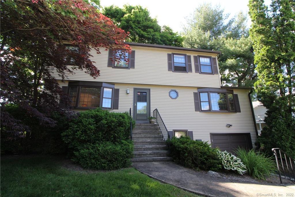 93 Melrose Drive Hamden, CT 06518 Press Cuozzo Realtors
