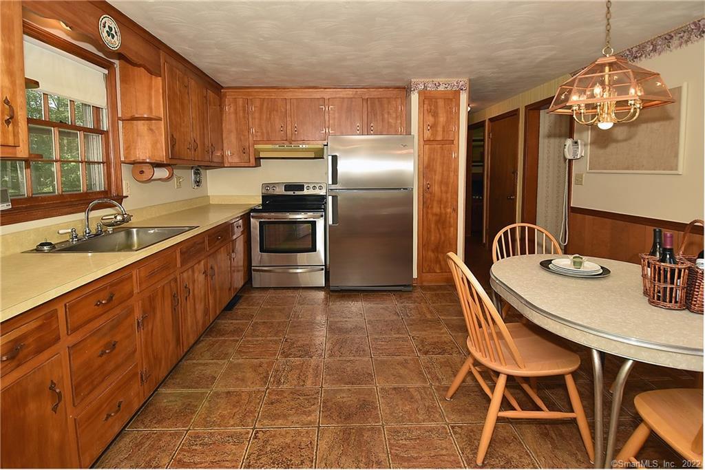 661 Foster Street, South Windsor, CT 06074 - Thumbnail 4