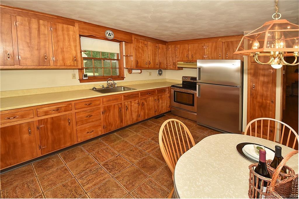 661 Foster Street, South Windsor, CT 06074 - Thumbnail 5