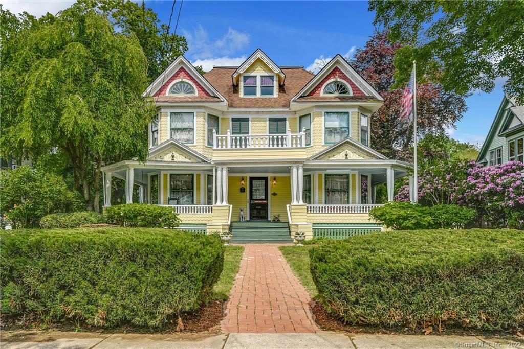 31 Oakdale Road — exterior photo