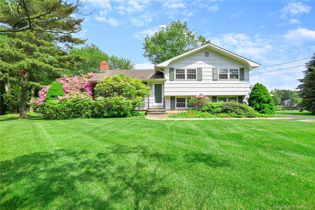 398 Greens Farms Road — exterior photo