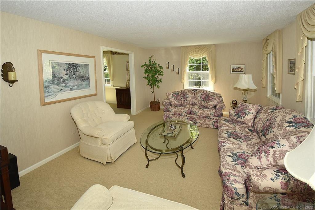 58 Pinewood Drive, Vernon, CT 06066 - Thumbnail 5