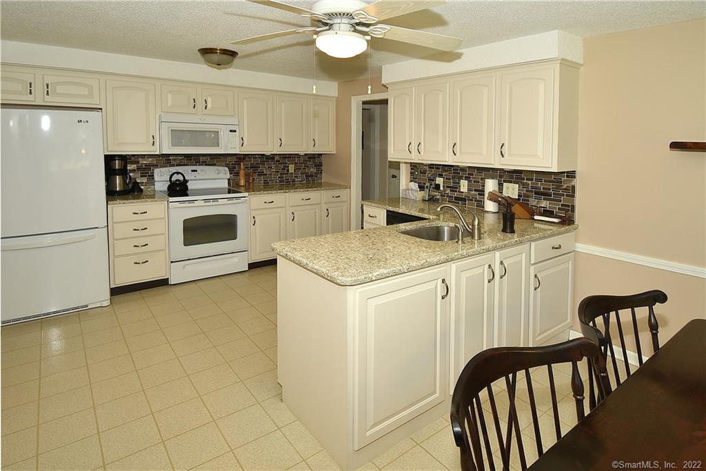 58 Pinewood Drive, Vernon, CT 06066 - Thumbnail 11