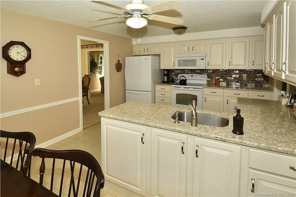 58 Pinewood Drive, Vernon, CT 06066 - Thumbnail 13