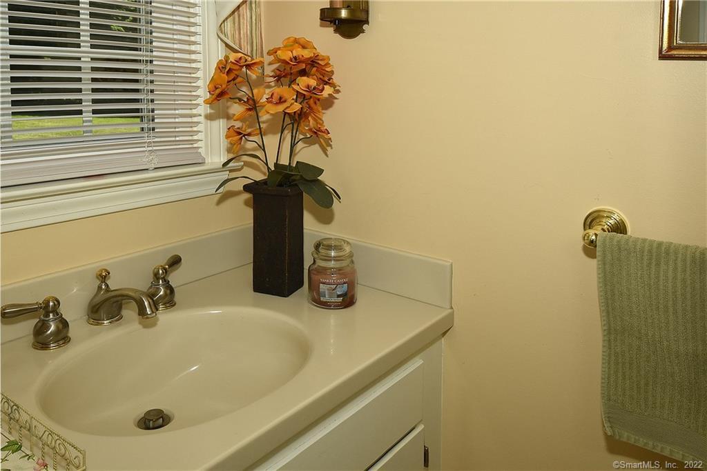 58 Pinewood Drive, Vernon, CT 06066 - Thumbnail 20