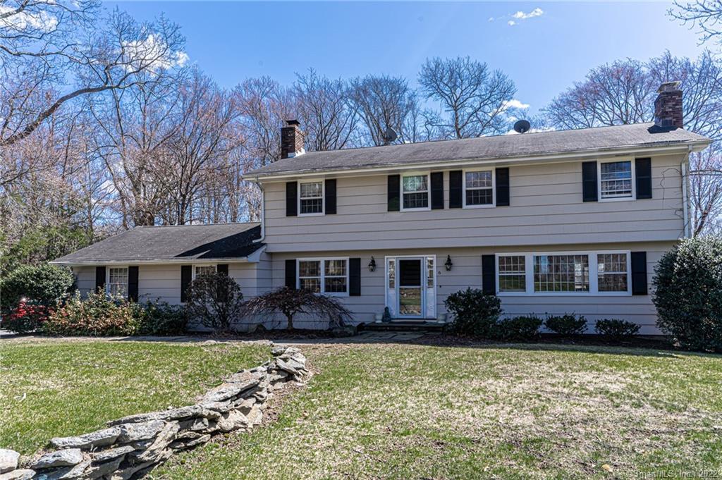 6 Green Haven Road — exterior photo
