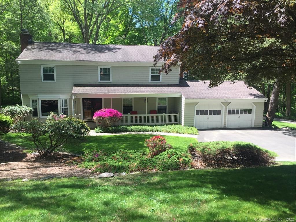 27 Mohawk Trail — exterior photo