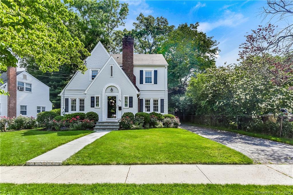 89 Woodmere Road — exterior photo