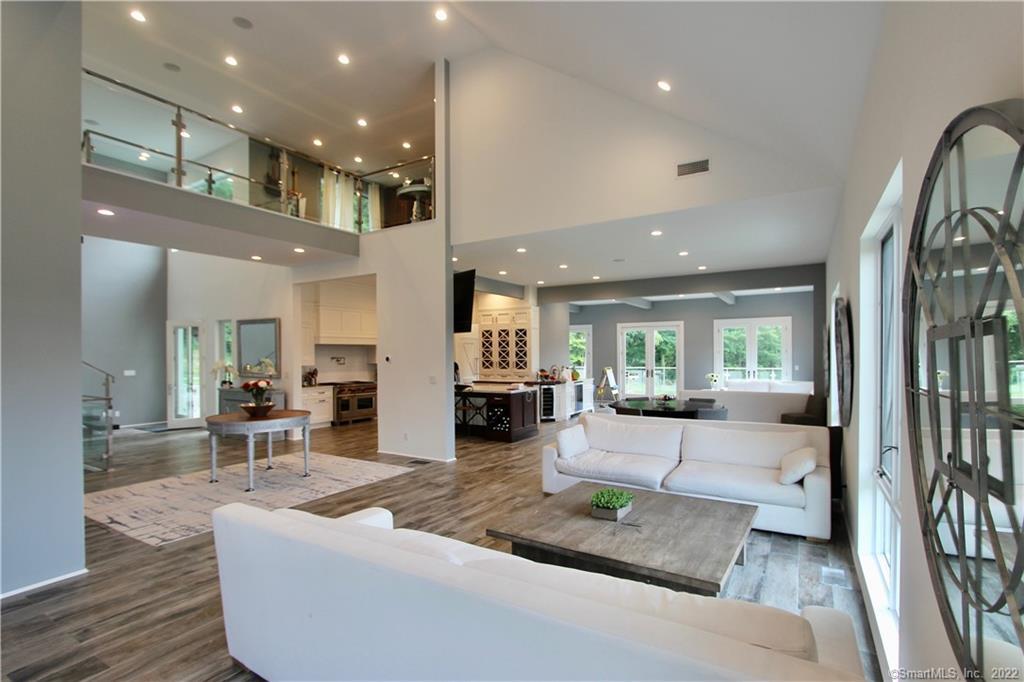 36 Signal Hill Road — photo 1