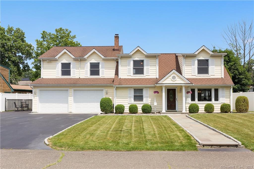 23 Friendly Road — exterior photo