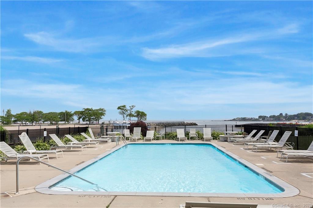 61 Seaview Avenue, Unit 31 — exterior photo
