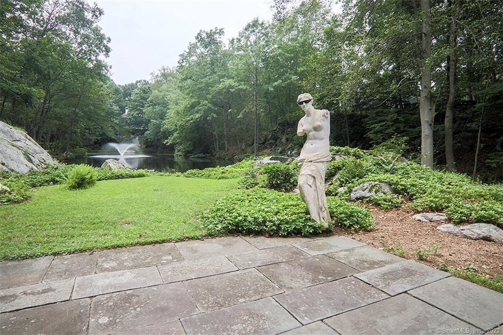 390 Cognewaugh Road — exterior photo