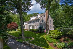 24 Laurel Lake