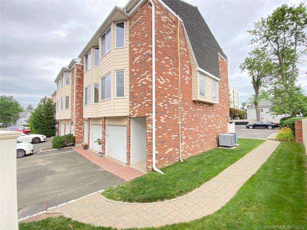 1611 Washington Boulevard, Unit 21 — exterior photo