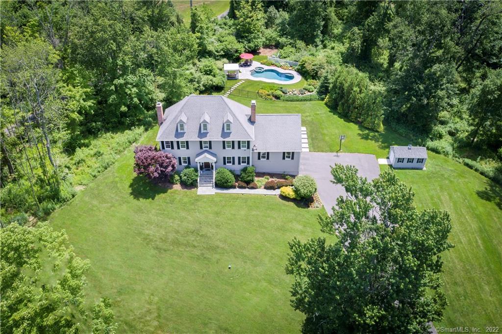 19 Berthier Place — exterior photo