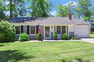31 Hickory Drive