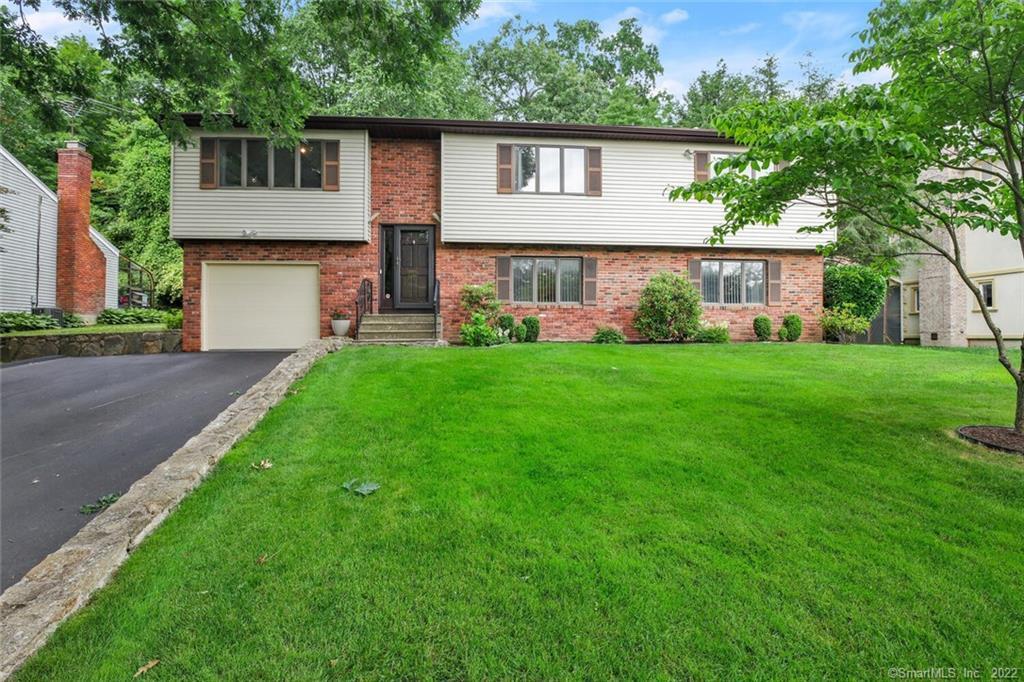 53 Dagmar Road — exterior photo