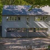 2 Bedroom/2 Bathroom rental in country setting offering peace and tranquility. Kitchen has breakfast bar, wood stove in living room and huge deck overlooking stone walls and meadows.