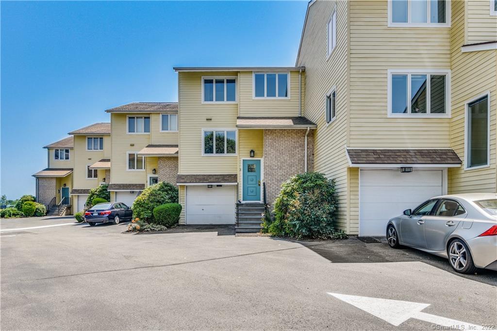 61 Seaview Avenue, Unit 3 — exterior photo